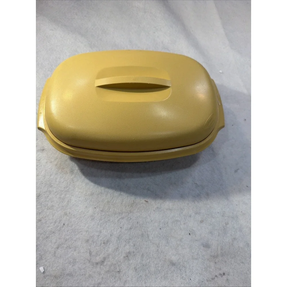 Vintage 1970's 2 Pc‎ Tupperware Harvest Gold Microwave Steamer USA 1